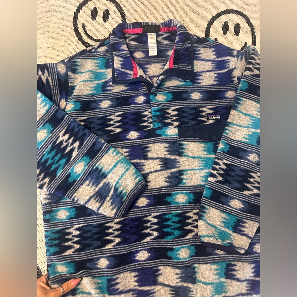 Patagonia Navy and Teal Fleece Pullover